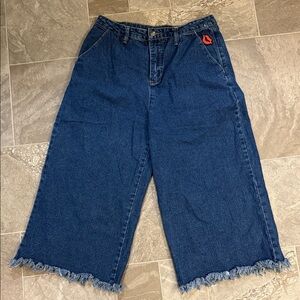 Forever 21 Blue Denim wide leg cropped raw frayed hem Jeans size lg waist 28”